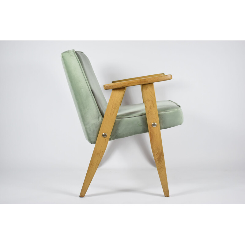 Vintage fauteuil in mint fluweel 366 van J. Chierowski 1962