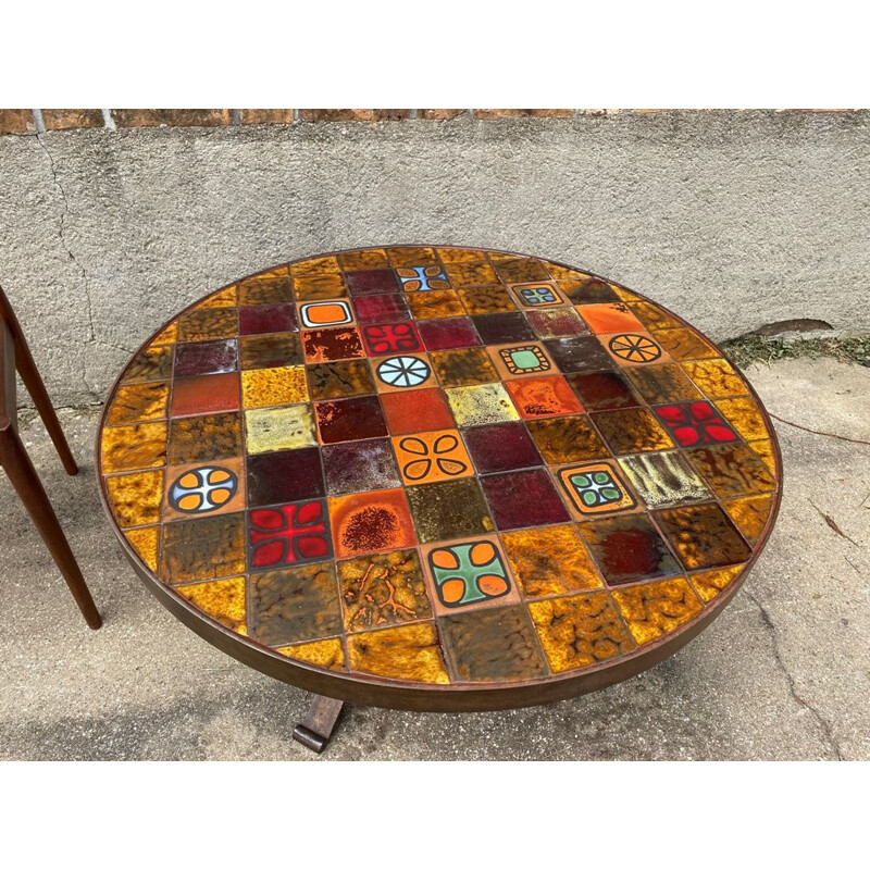 Table basse vintage ronde en céramique et fer forgé de chez Roche Bobois  1970