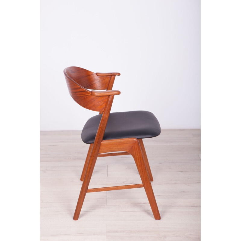 Vintage Model 32 Teak Dining Chair by Kai Kristiansen for Korup Stolefabrik  1960