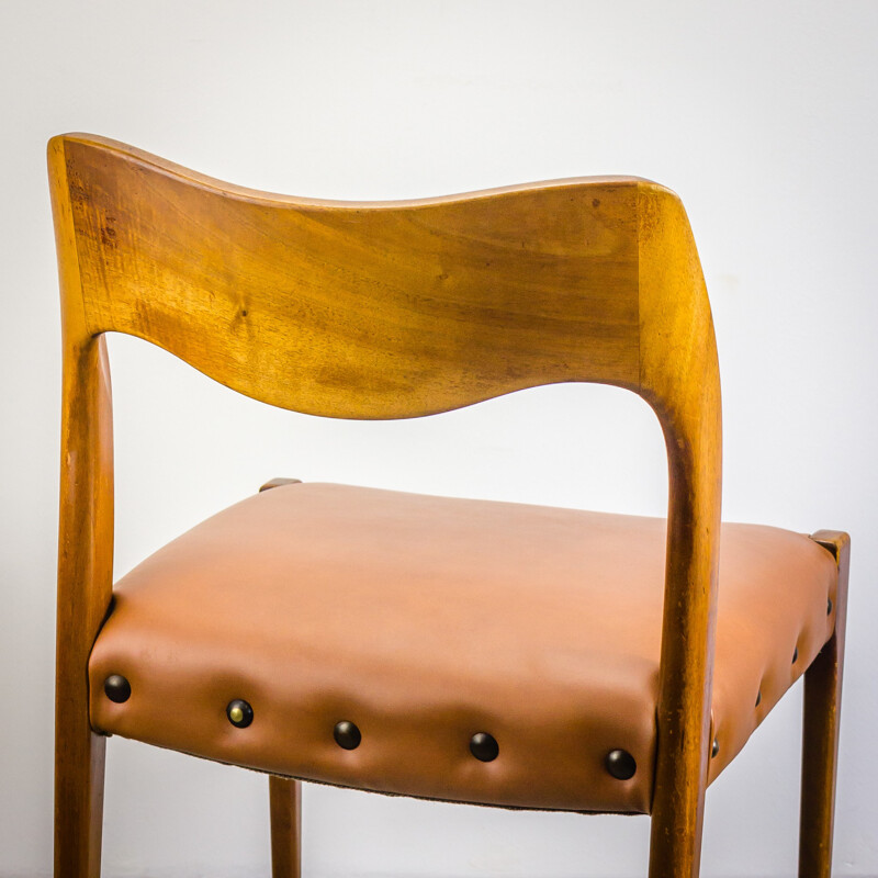 Suite de quatre chaises scandinaves en teck et cuir marron, Niels O.MOLLER - 1950