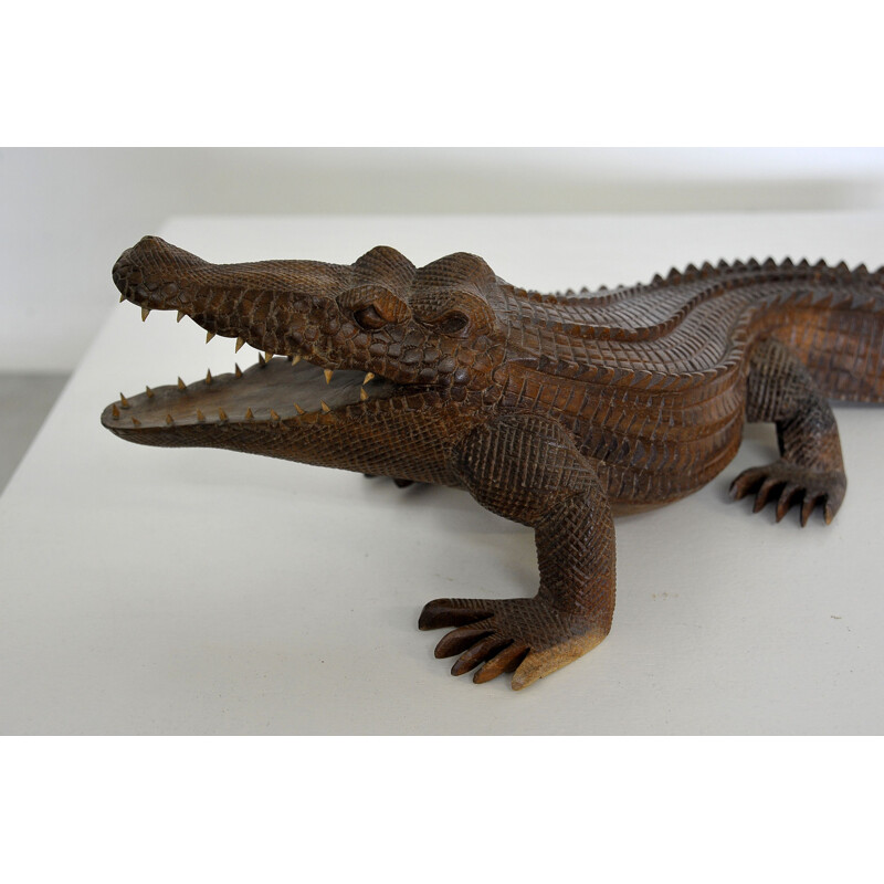 Sculpture crocodile vintage en bois exotique et dents en os, 1970