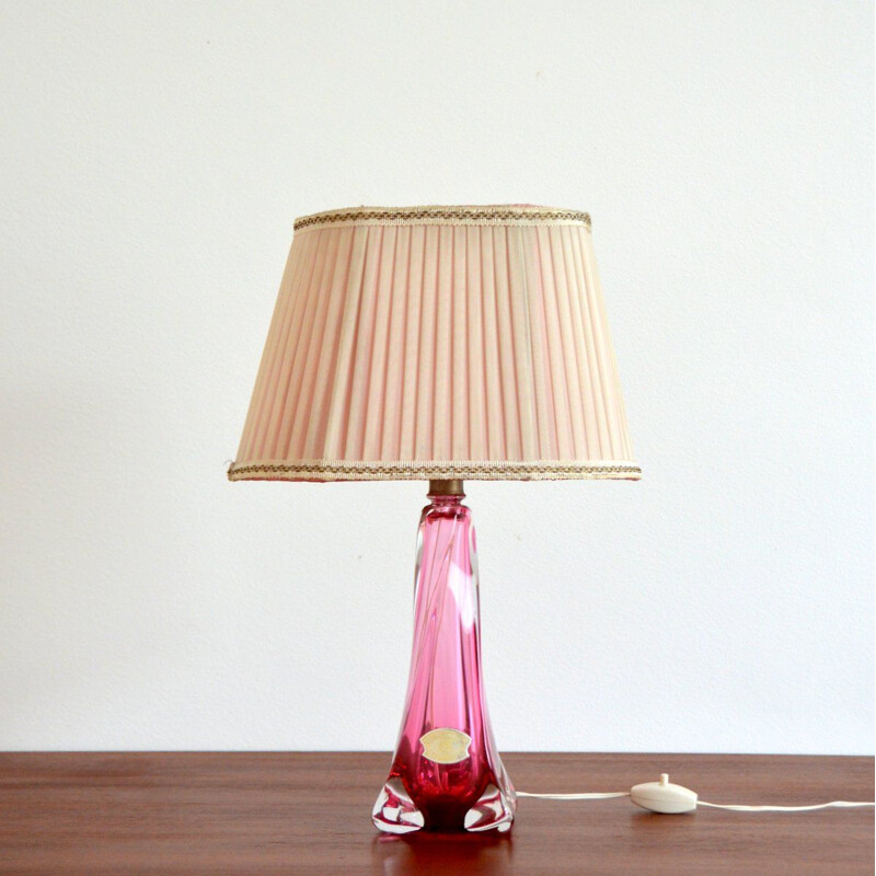 Lampe de table vintage Val St-Lambert en cristal rose, Belgique 1960