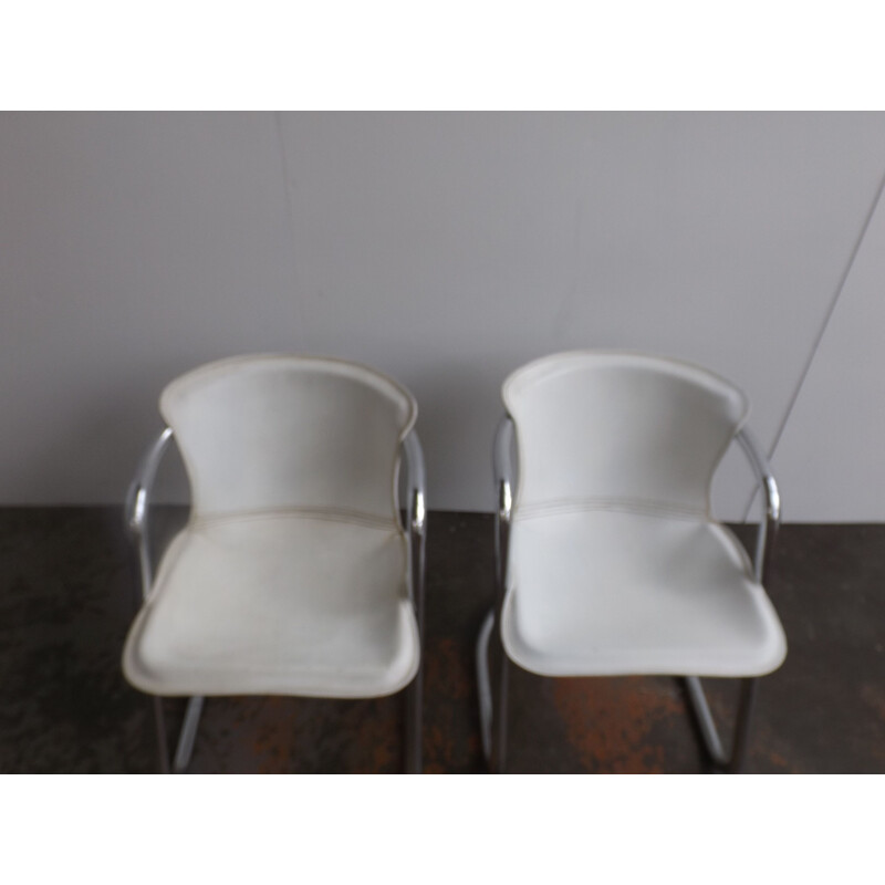 Paar vintage wit lederen stoelen van Metaform, Nederland