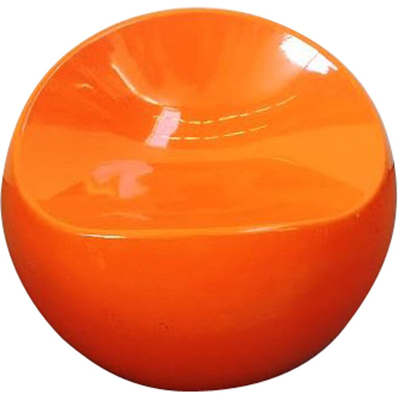 Ball chair en fibre de verre orange par Dupont, 1960