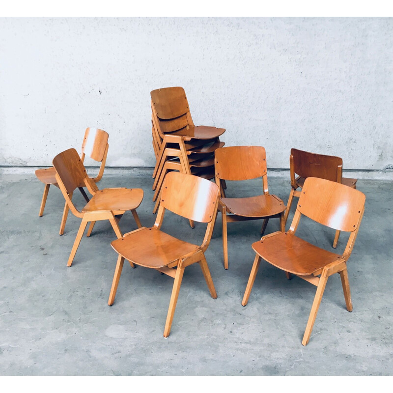 thonet stacking chair