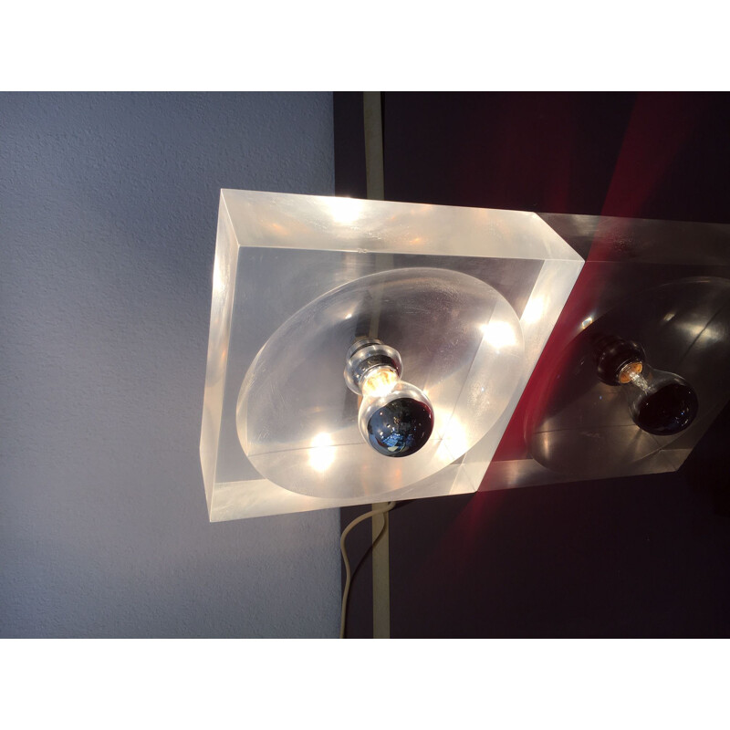 Vintage-Tischlampe aus Plexiglas von Michel Dumas