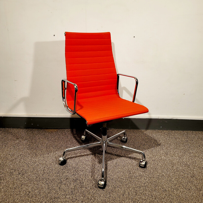 Cadeira de escritório Vintage Ea119 de Ray e Charles Eames para Vitra