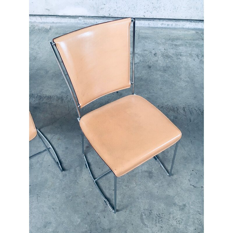 Paire de chaises postmodernes italien vintage en cuir par Segis, Italie 1990