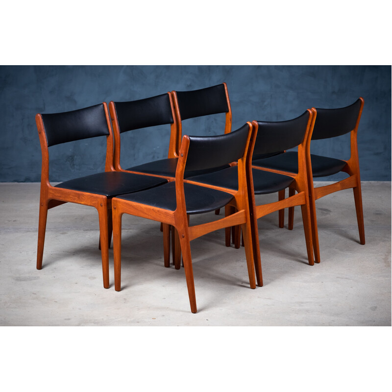 Set of 6 vintage dining chairs in teak and black leatherette by Johannes  Andersen for Uldum