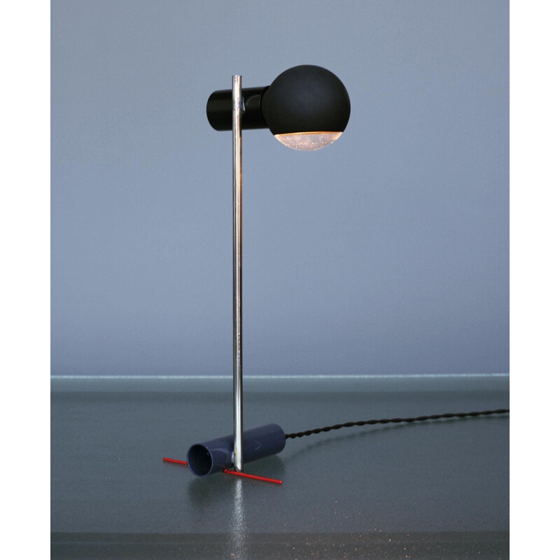 Vintage modernist lamp by Gerrit Rietveld