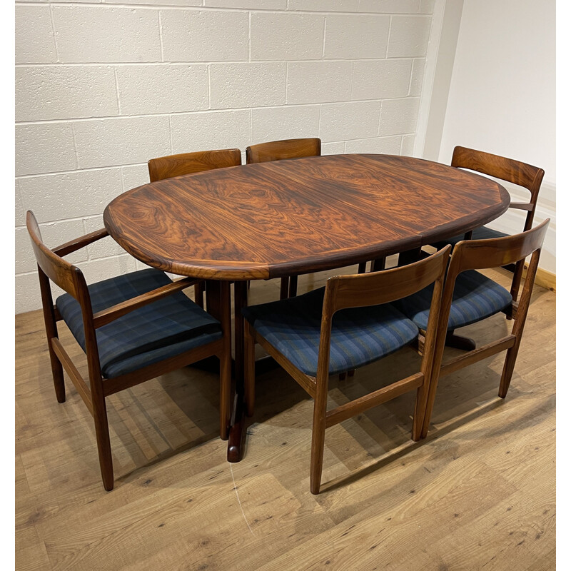 Mid-century rosewood extendable oval dining table