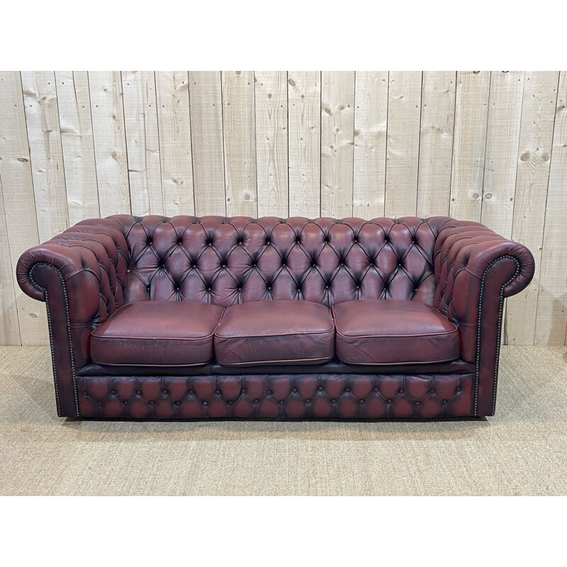 Vintage Chesterfield sofa in red leather, 1980