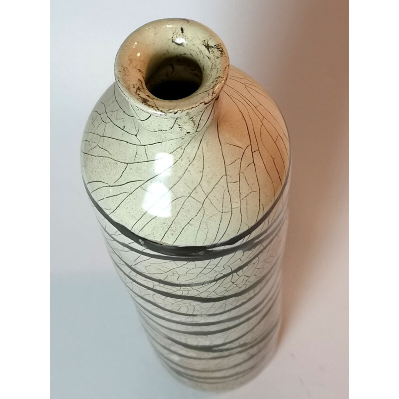 Zweifarbige Vintage-Vase aus handgefertigter, gestreifter Keramik, Europa  1960