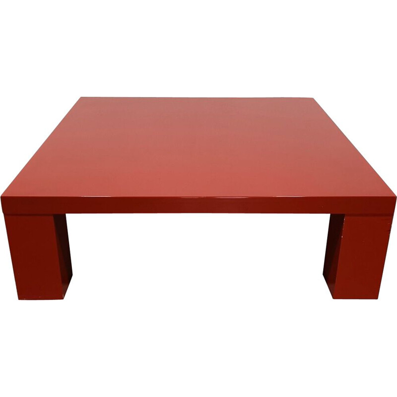 Table basse vintage en rouge laquée
