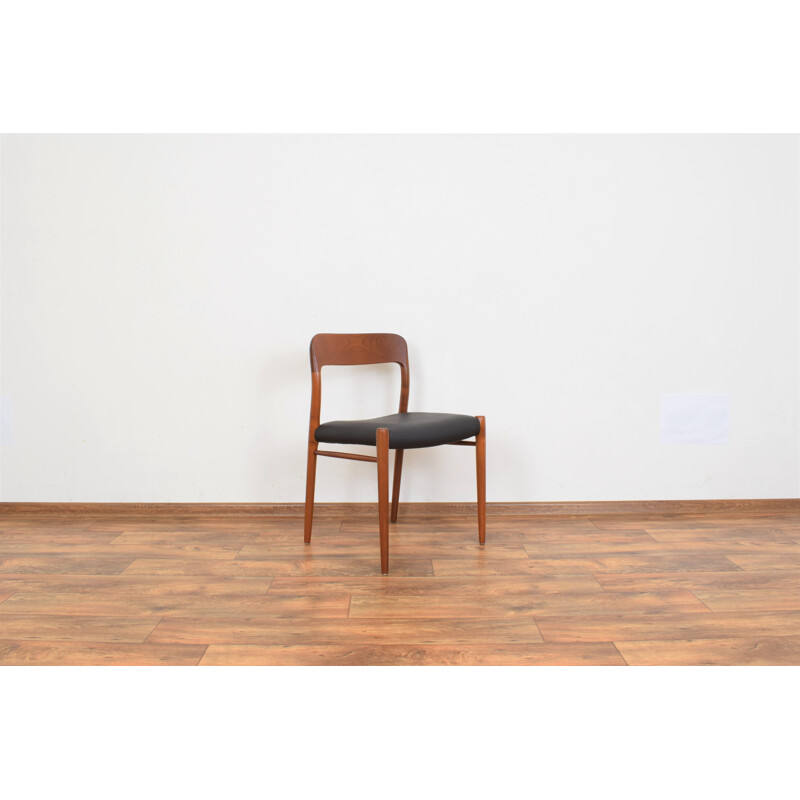 Set of 4 mid-century Danish teak & leather dining chairs model 75 by N. O.  Møller