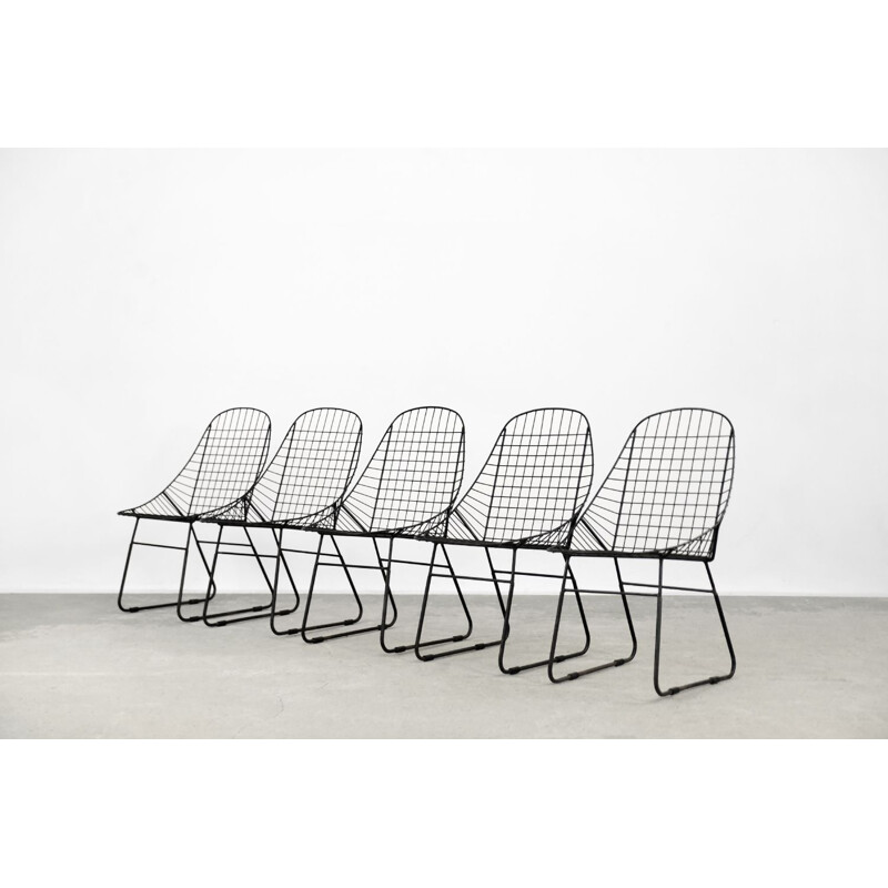 5 sedie scandinave moderne minimaliste di metà secolo in filo di ferro  nero, 1960
