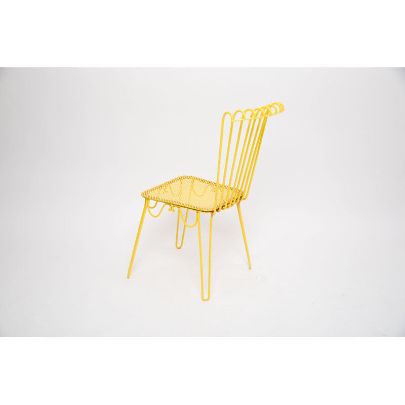 Juego de 4 sillas de hierro forjado vintage de color amarillo