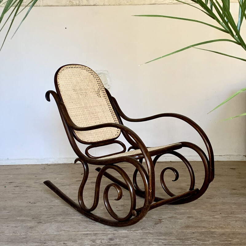 Vintage Thonet schommelstoel in riet