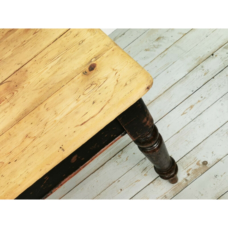 Vintage grenen tafel met lade