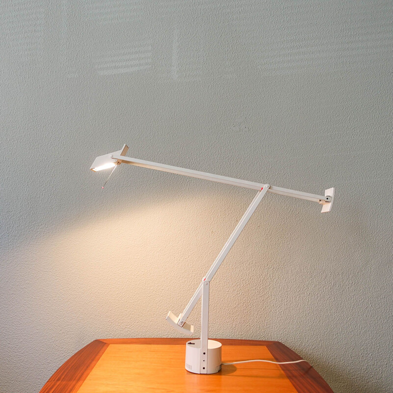 Lampada da tavolo vintage "Tizio" di Richard Sapper per Artemide, Italia  1972