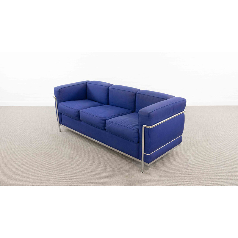 Canapé vintage 3 places Lc2 en tissus bleus par Charlotte Perriand et Le  Corbusier pour Cassina,
