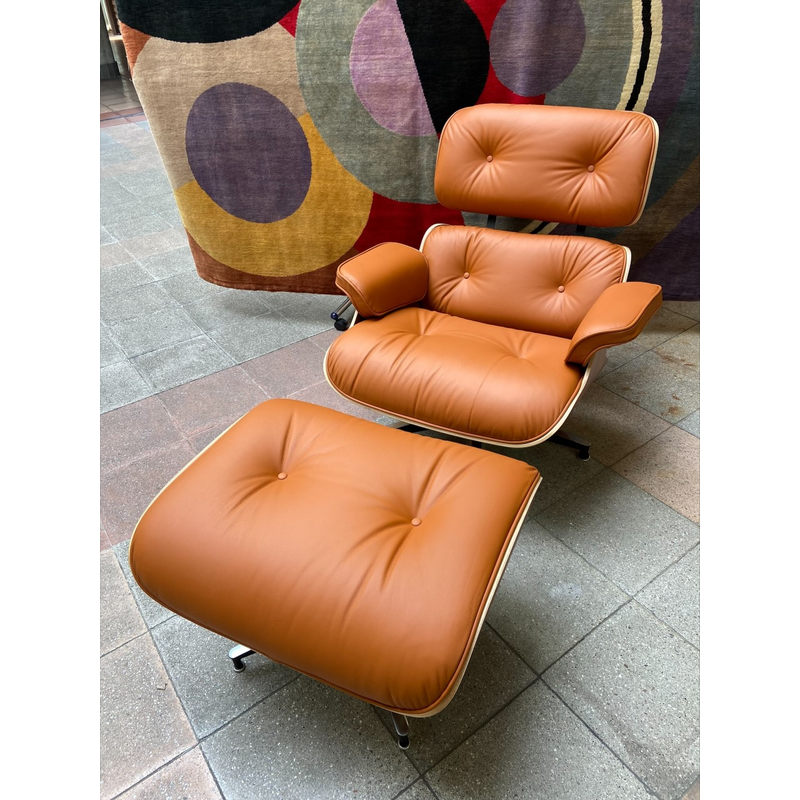 Vintage-Lounge-Sessel aus cognacfarbenem Leder und Palisander mit Ottoman  von Charles Eames für Herman Miller,