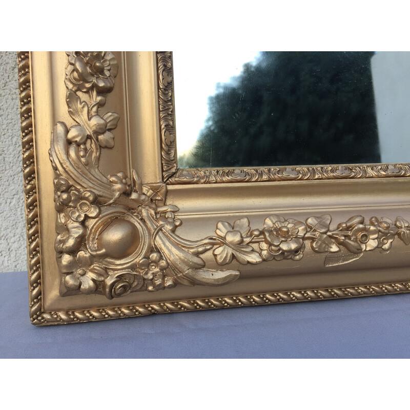 Miroir baroque vintage avec cadre en bois et stuc doré