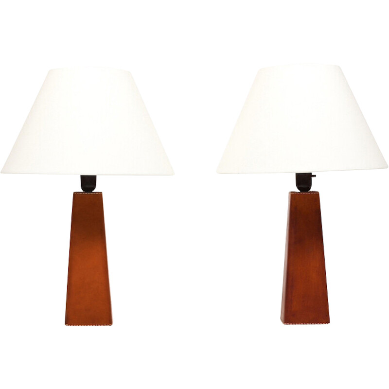 Pareja de lámparas de mesa de cuero coñac vintage de Lisa Johansson-Pape  para Illums Bolighus,