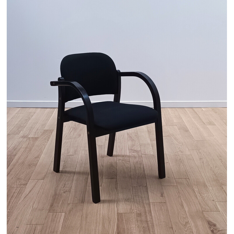 Coppia di sedie da riunione vintage in legno tinto nero con seduta e  schienale in tessuto