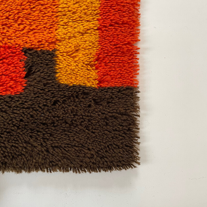 Coppia di tappeti vintage a pelo alto in lana multicolore di Desso, Paesi Bassi, anni '70