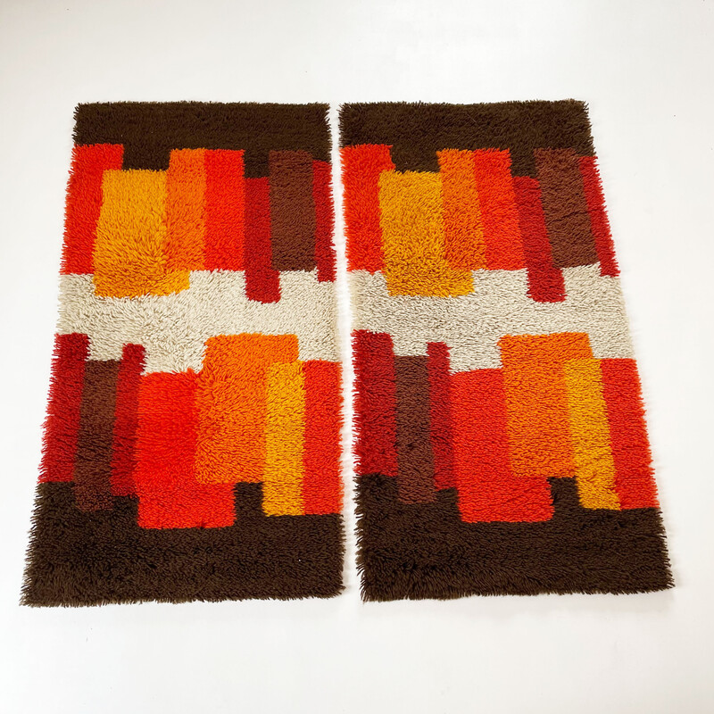 Coppia di tappeti vintage a pelo alto in lana multicolore di Desso, Paesi Bassi, anni '70