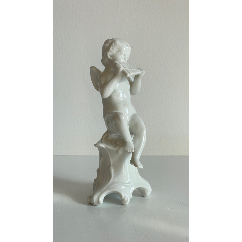 Un Ange Statue D'ange En Porcelaine