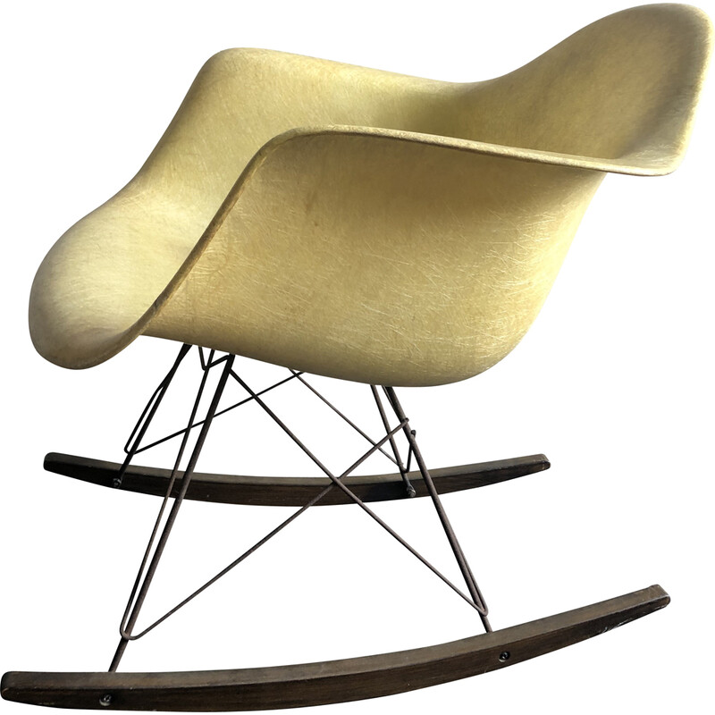 Chaise à bascule vintage en fibre de verre par Eames