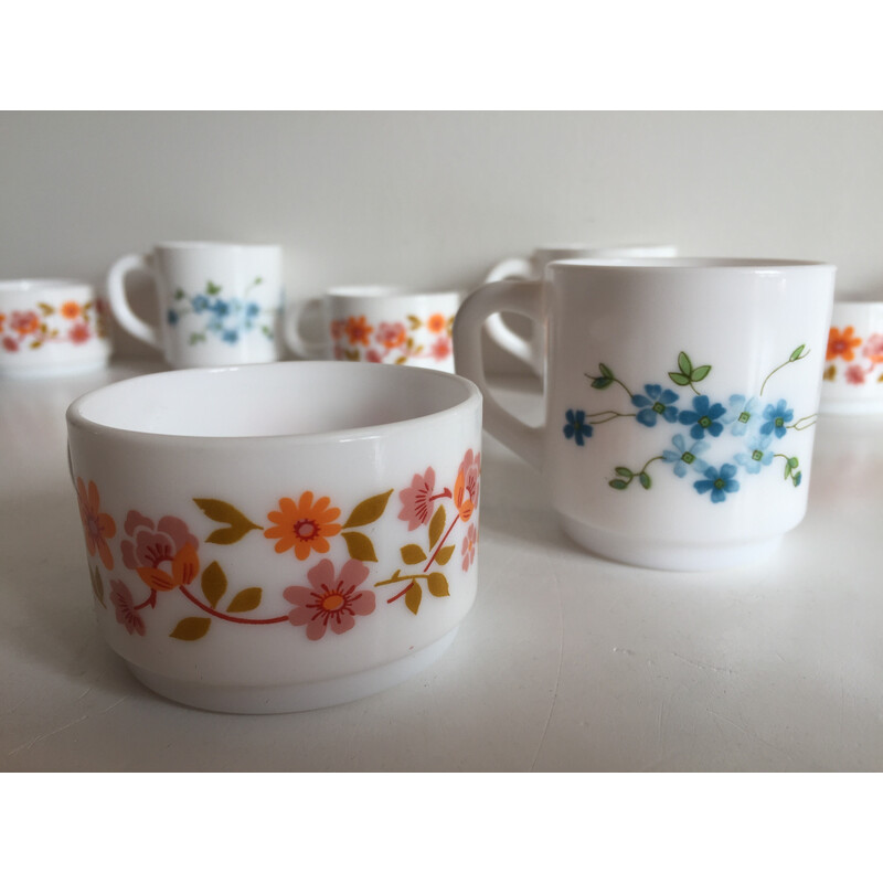 Set of 8 vintage coffee cups "Arcopal", France 1970s