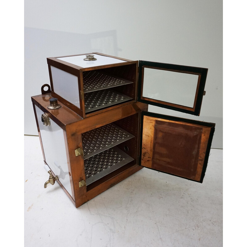 Cabinet de stérilisation médicale vintage Steampunk en cuivre et céramique,  Allemagne 1900
