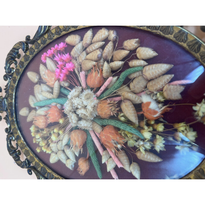 Vintage barok frame met gedroogde bloemen
