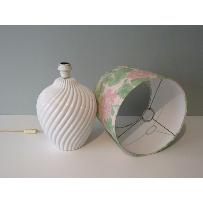 Lampe de table vintage en céramique blanche avec abat-jour personnalisé