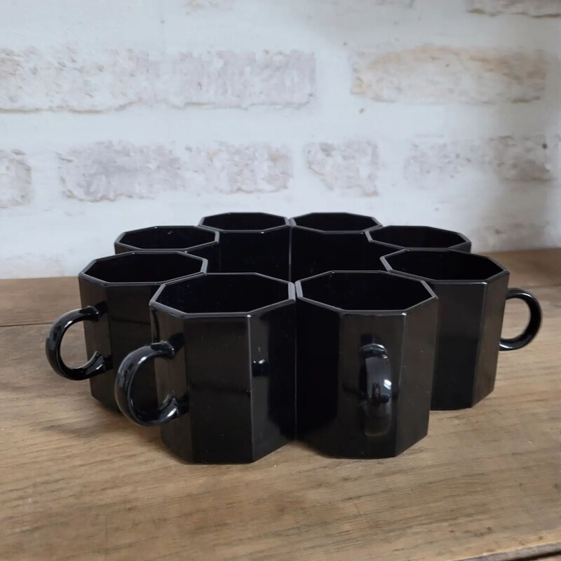 Explosieven Relatie Haven Set van 8 vintage zwarte arcopale koffiekopjes