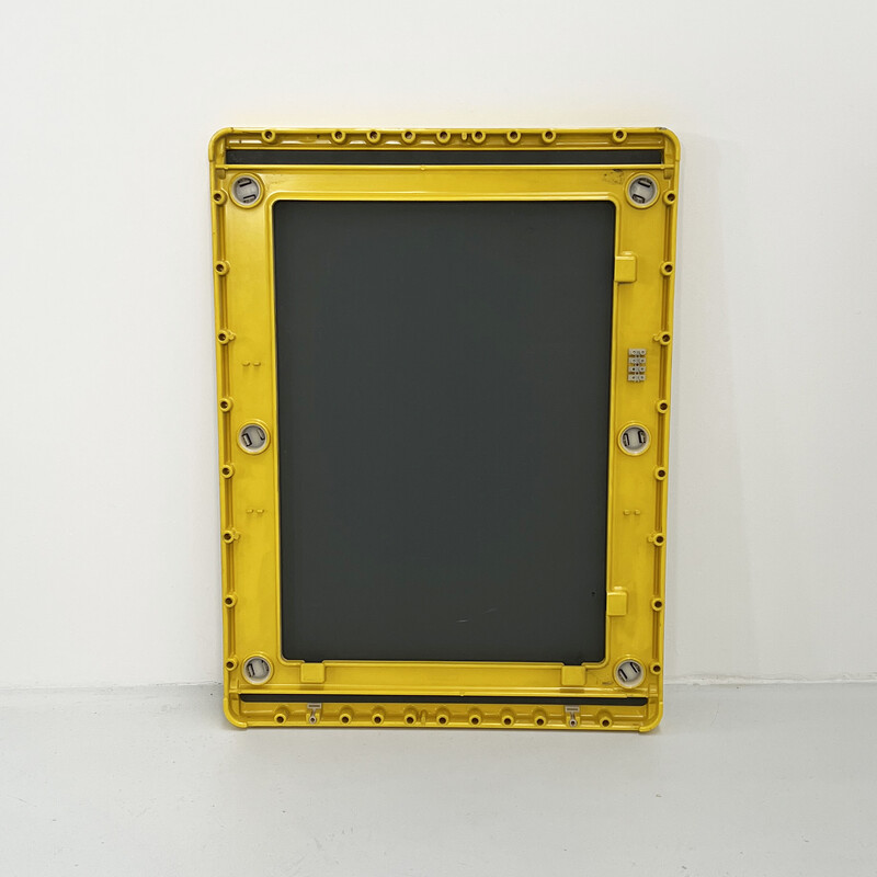 Espelho de moldura amarelo vintage da Metalplastica, década de 1970