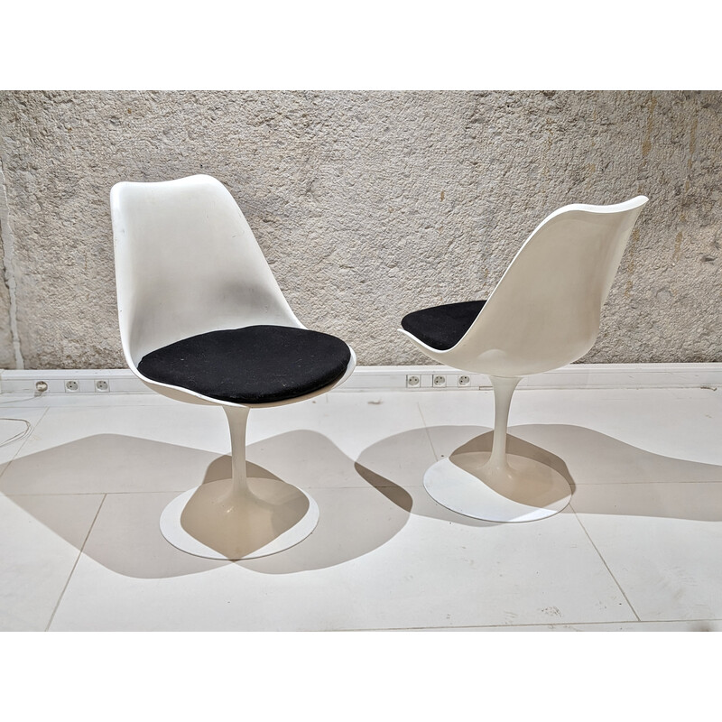Par de cadeiras "tulipa" vintage de Eero Saarinen para a Knoll, 2000