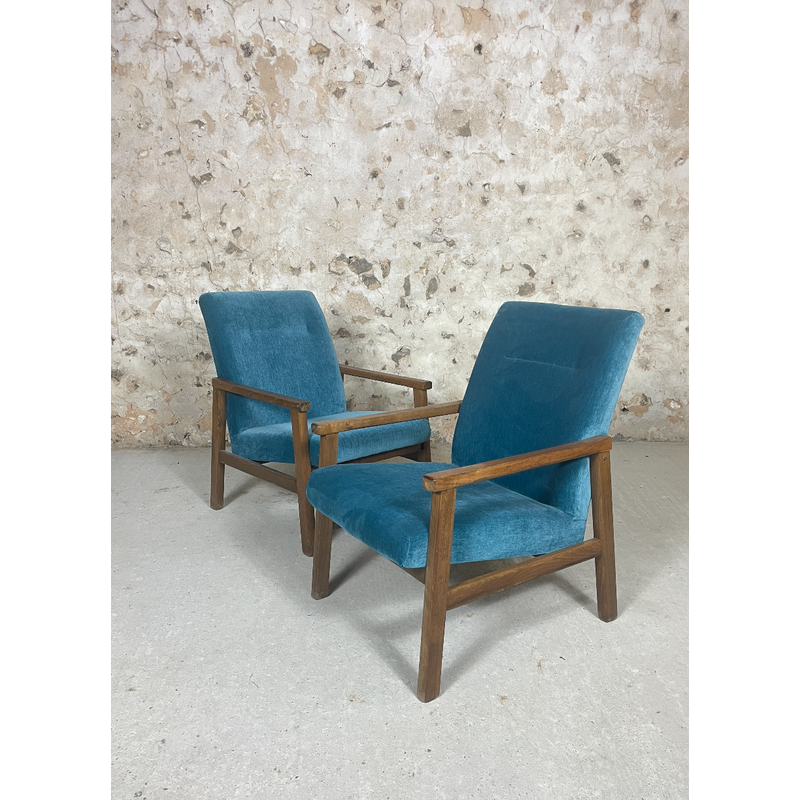 Skandinavische Vintage-Sessel aus blauem Samt und Buche, 1960