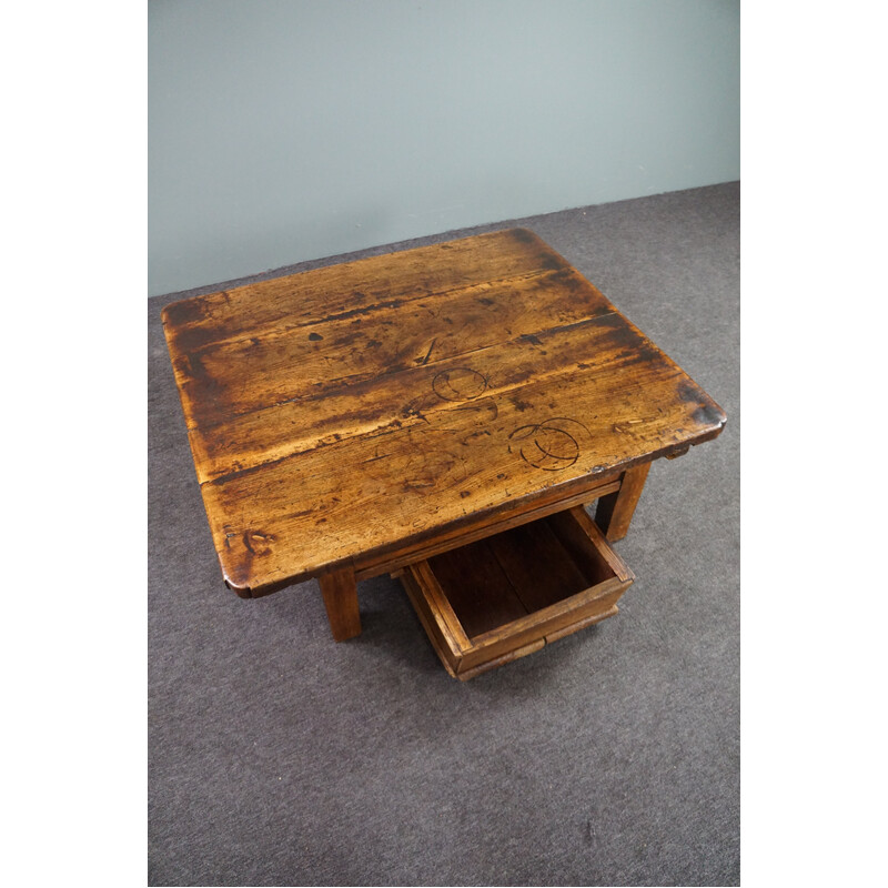 Mesa de centro vintage de madera maciza