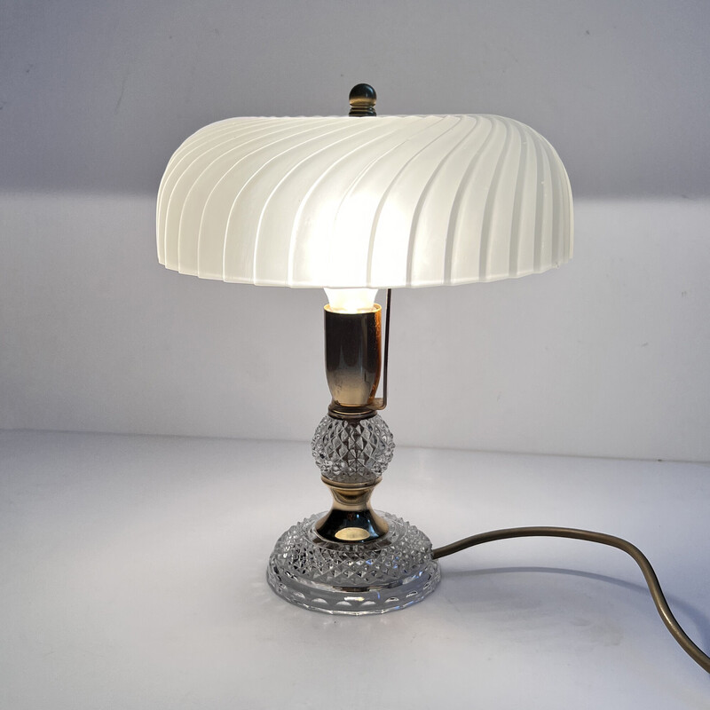 Vintage Nachttischlampe aus Baccarat-Kristall und Messing, Frankreich 1970