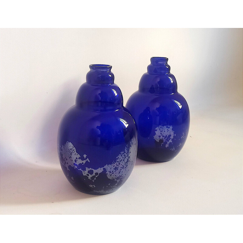 Paire de vase vintage Art Déco en verre soufflé moulé bleu colbat