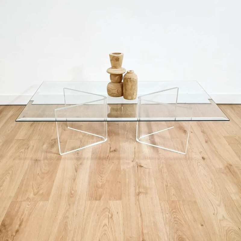 Table basse vintage en verre et piètement en plexiglas