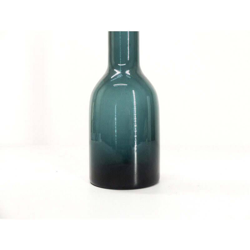 Vase bouteille vintage en verre soufflé bleu, 1960