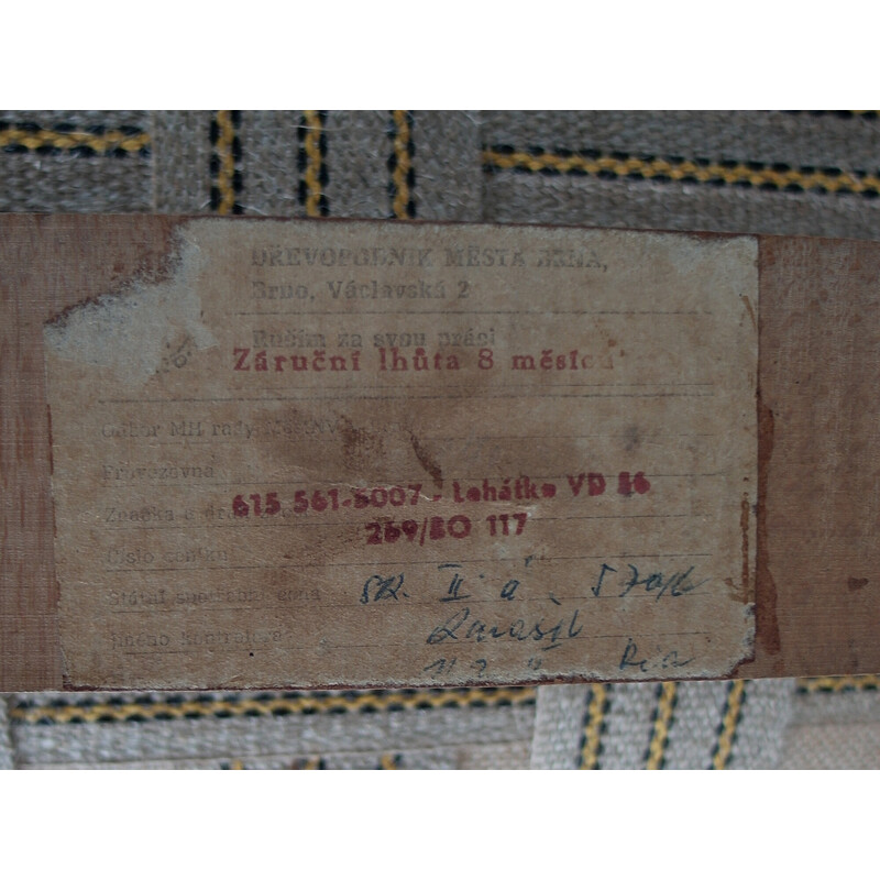 Lit de repos vintage en tissu lin par Dřevopodnik Holešov, Tchécoslovaquie 1930