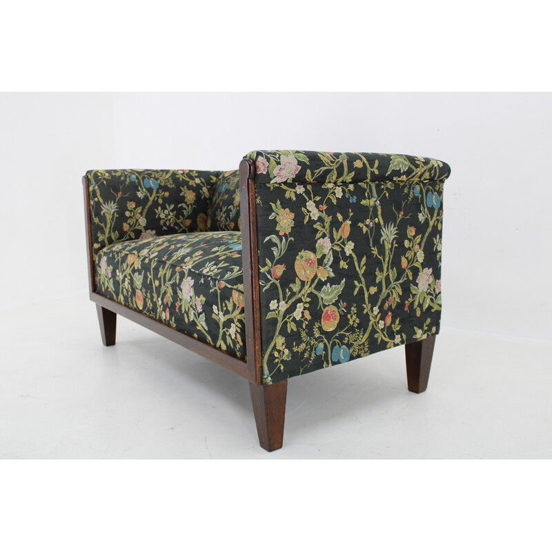 Vintage Art Deco 2-Sitzer-Sofa aus Eichenholz und floral gemustertem Stoff, Tschechoslowakei 1930