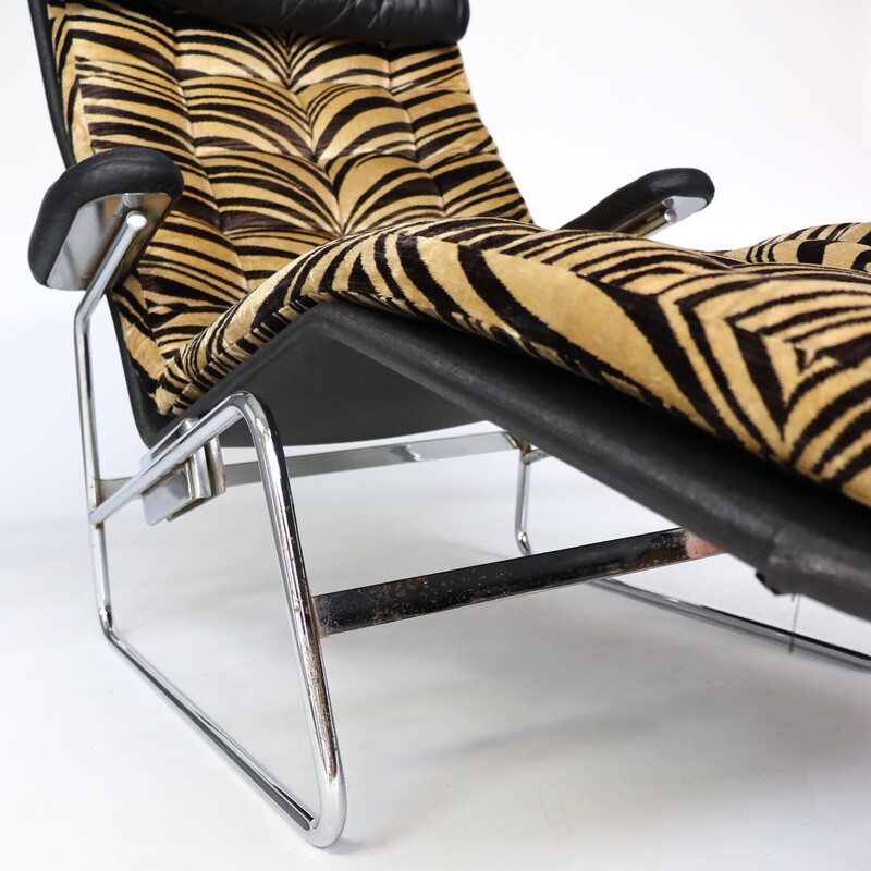 Fenix" vintage chaise longue in zebra fluwelen stof van Sam Larsson voor Dux, Zweden 1970