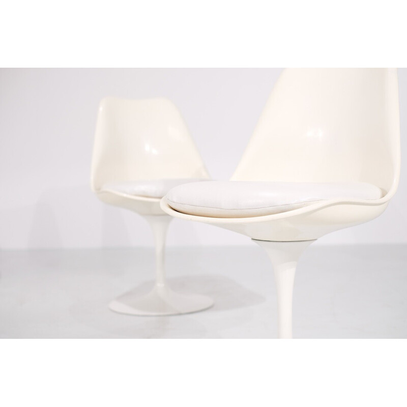 Juego de 5 sillas vintage "Tulip" en aluminio lacado y fibra de vidrio de Eero Saarinen para Knoll International, EE.UU. 1957